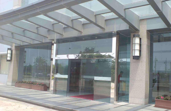 平開自動(dòng)門